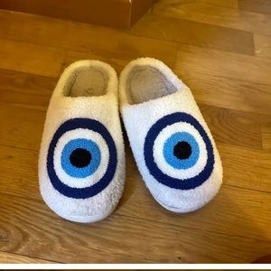 Evil eye blue fluffy face slippers
